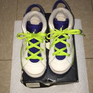 🔥Jordan’s 4 retro size  10c toddler.